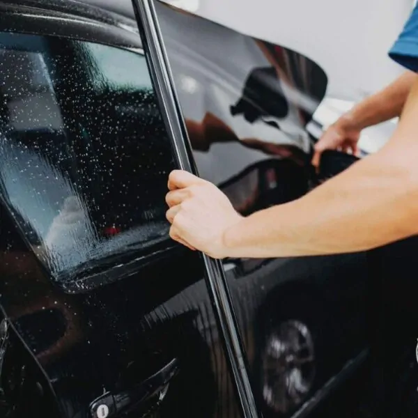 dan phim cach nhiet 3M IR25 kinh suon de bao ve o to dán phim cách nhiệt 3M IR25 kính sườn để bảo vệ xe ô tô và người lái xe