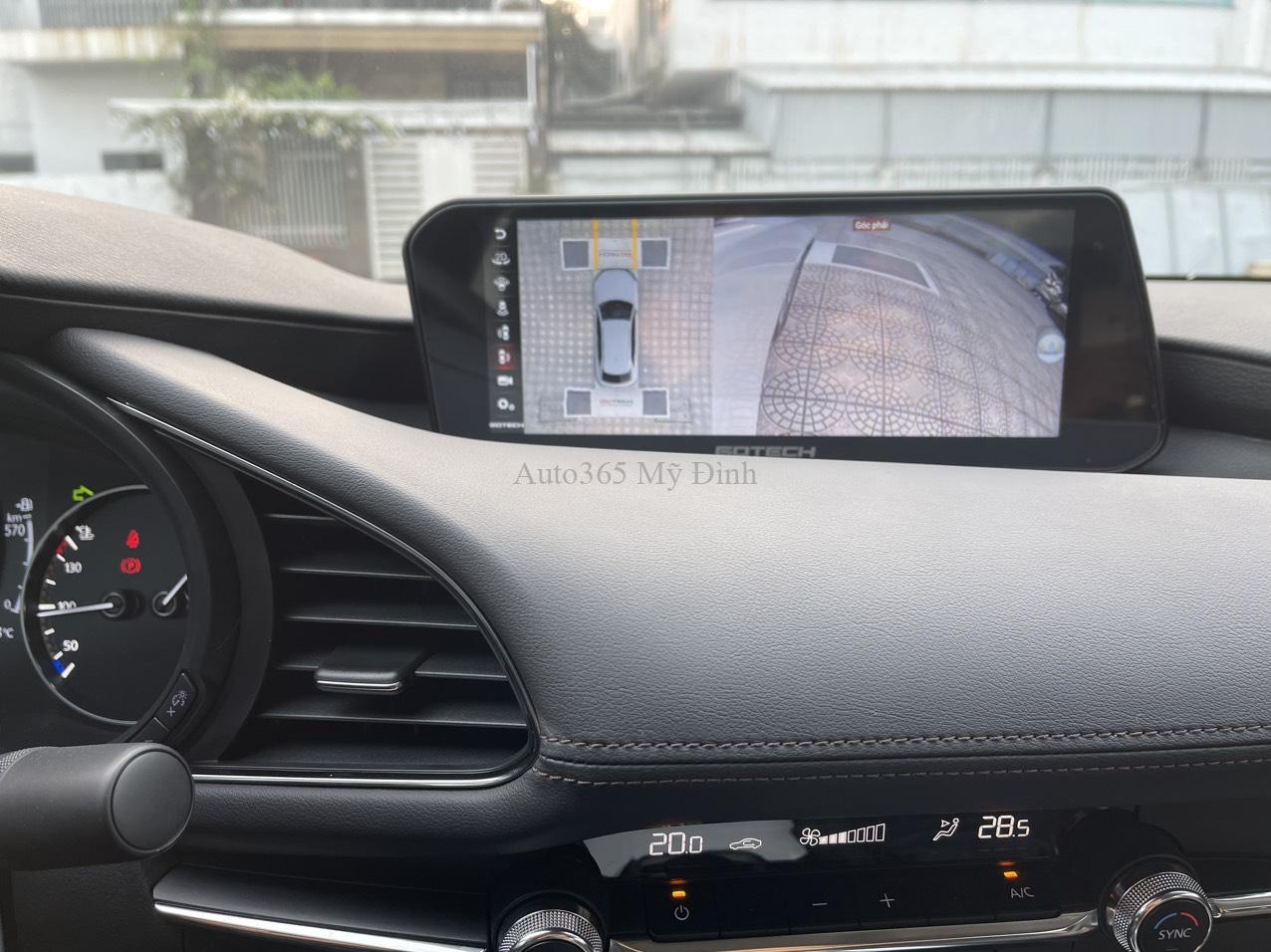Mazda 3-2023 sau khi lắp màn gotech