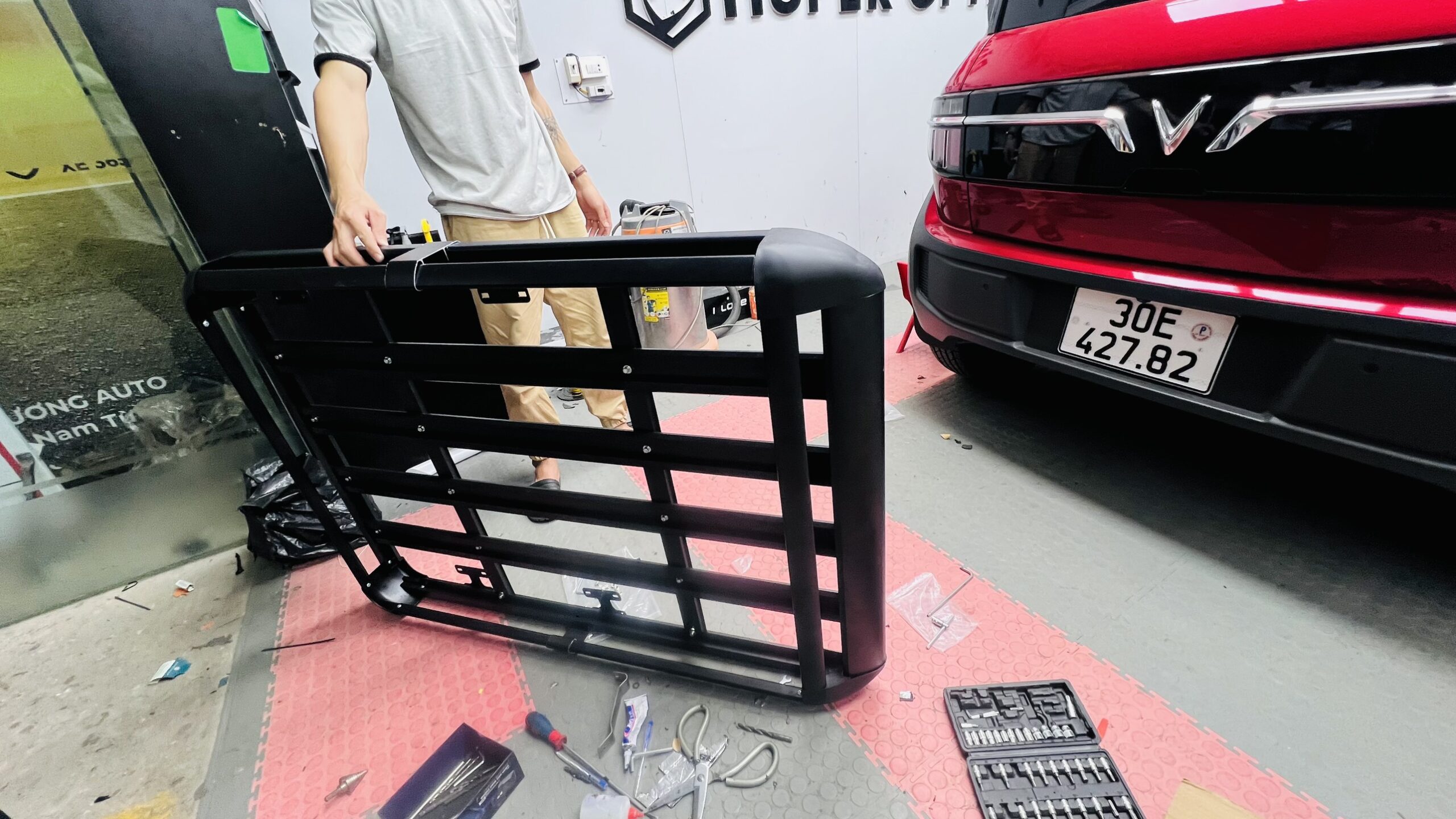 Giá nóc VinFast VF3 có chất liệu nhôm cao cấp