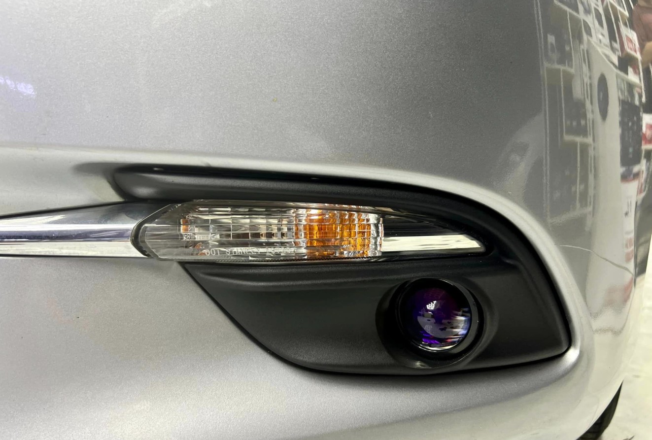 Mazda 3 độ Bi gầm X-Light F10 2.0